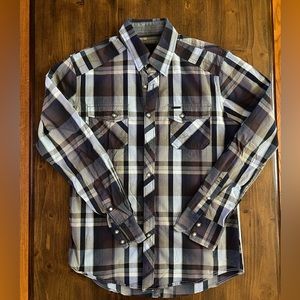 Men’s 7 Diamonds Button Up. Size S